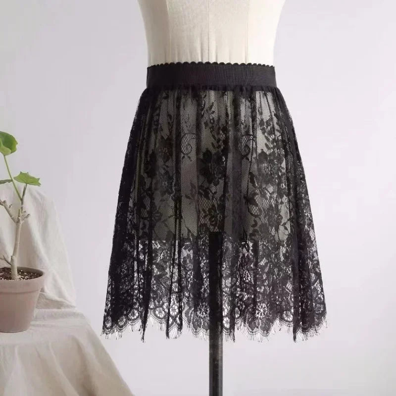 BLACK SKIRT WHITE LACE