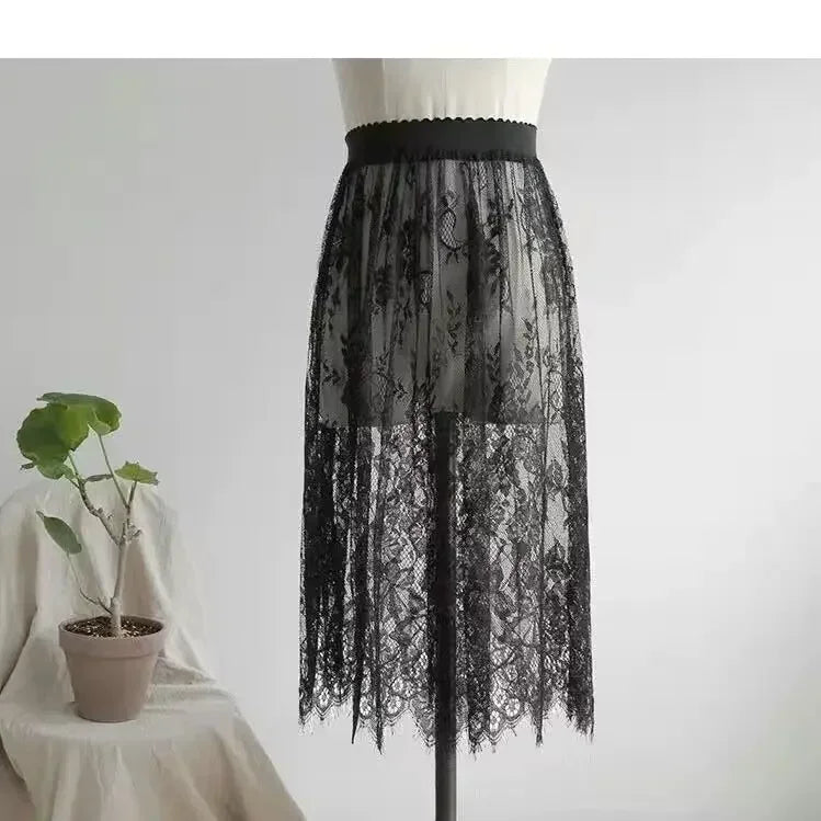 BLACK SKIRT WHITE LACE