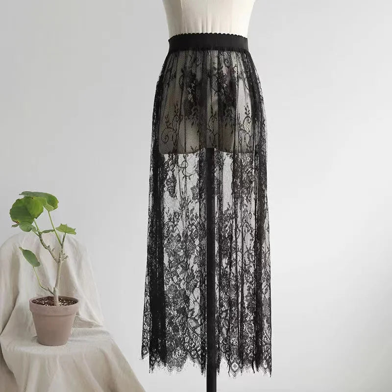 BLACK SKIRT WHITE LACE