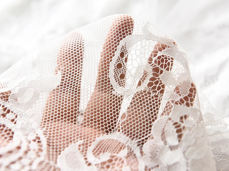 BLACK SKIRT WHITE LACE