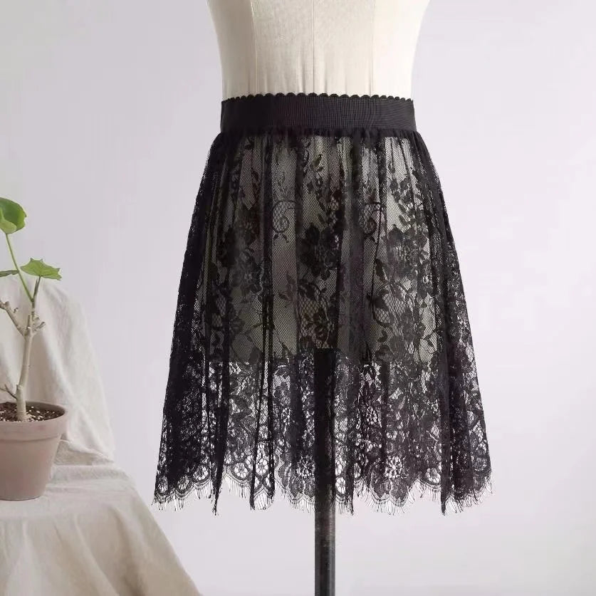 BLACK SKIRT WHITE LACE